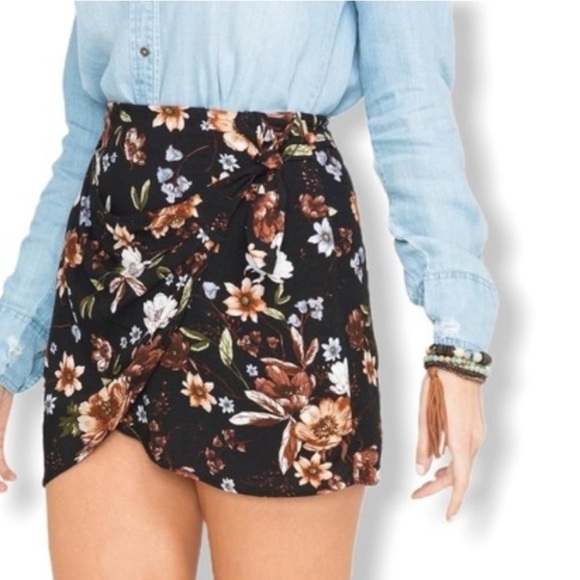 Sage Dresses & Skirts - NWOT Sage The Label Faux Wrap Mini Skirt SZ S Black Floral